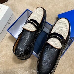 Elegant Black and Cream Men's Loafers